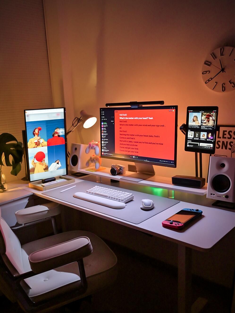 Minimalist gaming analyst workspace featuring neat desk layout and clean lighting